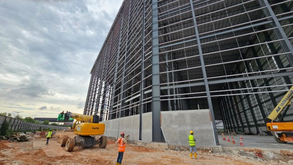 Exio Logistics Hub ASRS